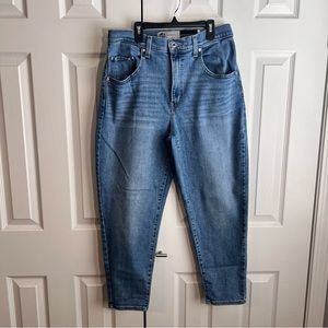 Levi’s silver tab women’s mom jeans wide legs like size 30